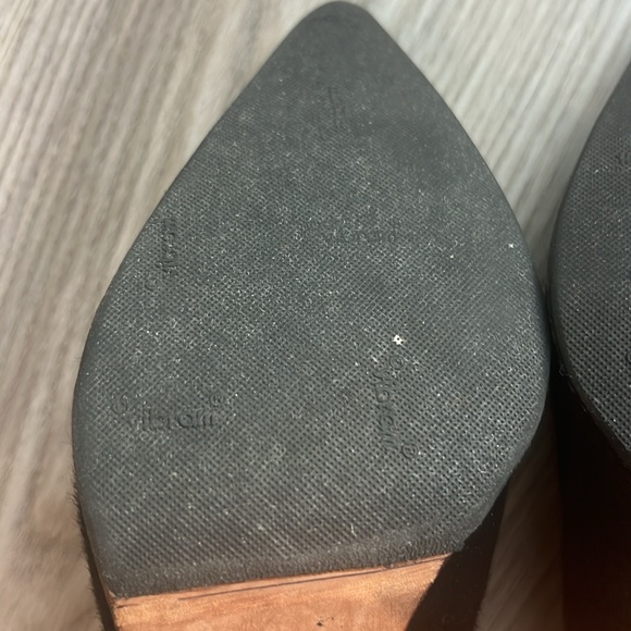 Coach Tamera black haircalf heel, size 8. 3.5” heel. In very good shape. - Picture 8 of 10